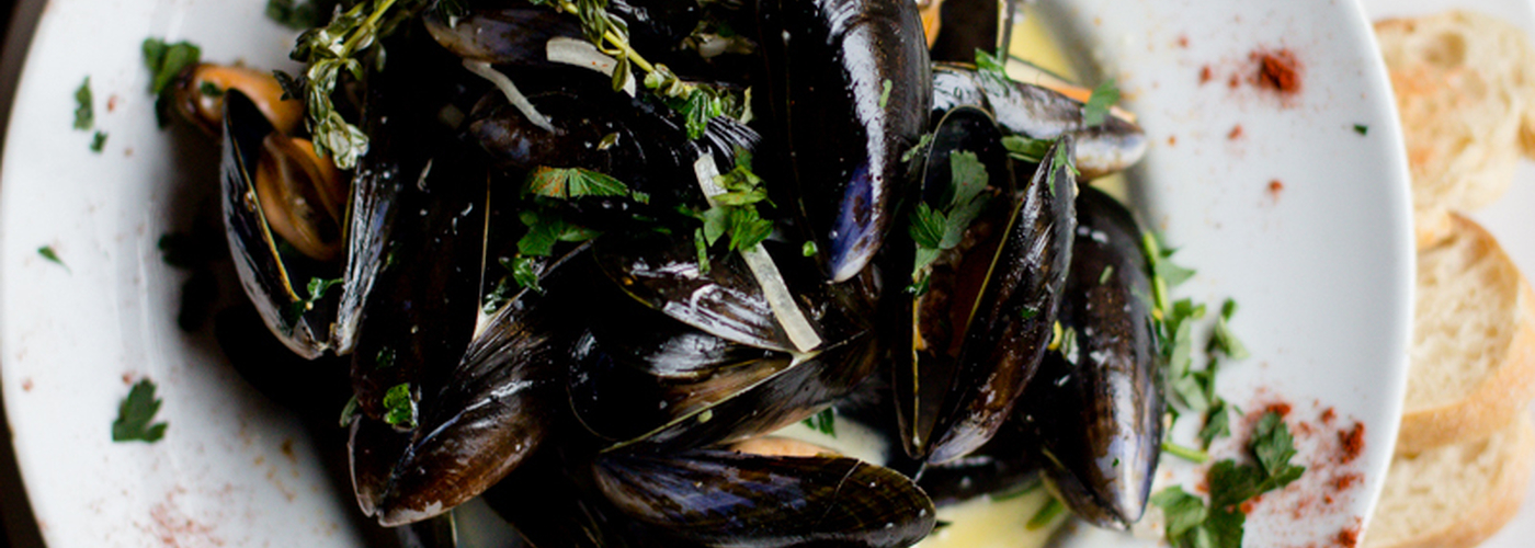 2019 11 27 Bread And Butter Mussels Main 2