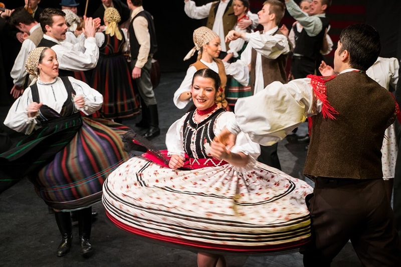 170427 Hungarian Folk Dance
